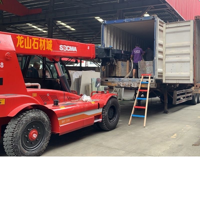 SOCMA HNT-110 11 Ton Telehandler Forklifts For Construction and Industrial Use