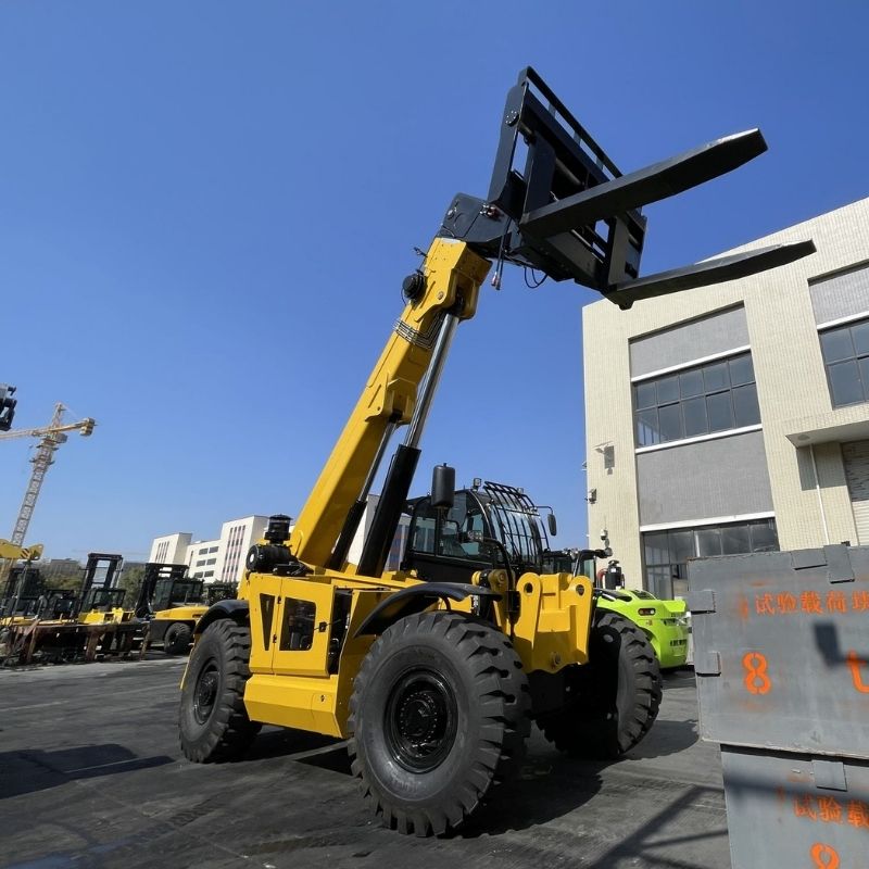 SOCMA HNT20010-4Z 20 Ton 10 Meter Telehandler Forklifts For Construction and Mining