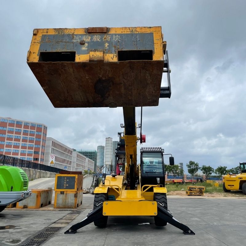 SOCMA HNT5010-4Z 5 Ton 10 Meter Telehandler Forklifts For Construction and Logistics